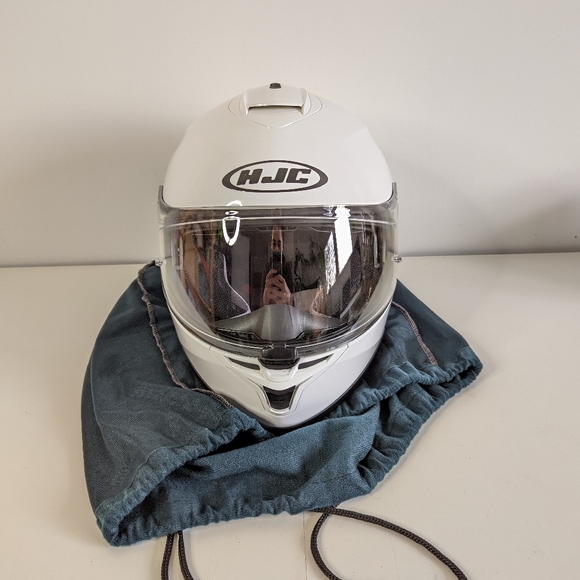 HJC IS-17 Motorcycle Helmet White Extra Small - Picture 3 of 4